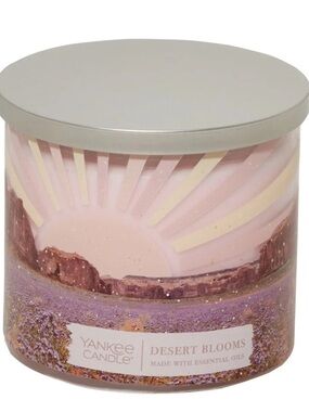 Yankee Candle Desert Blooms 3-Wick Candle NWT